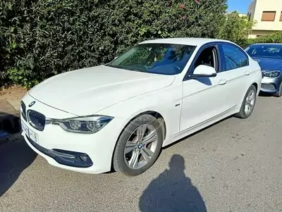 BMW SERIE 3 318dA Sport BVA 150ch 2016 diesel occasion à Casablanca