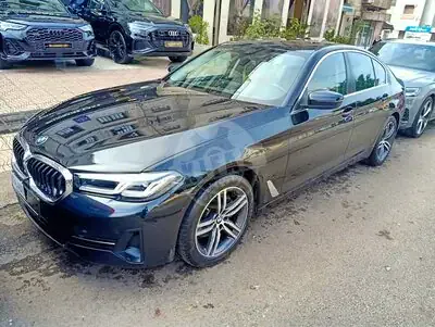BMW SERIE 5 520 d Luxury BVA 190ch 2022 diesel occasion à Casablanca