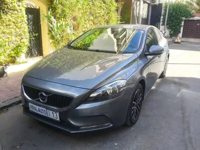 Volvo V40 2.0 D3 Momentum BVA 150ch 2017 diesel occasion à Casablanca