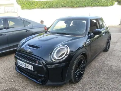 MINI Hatch 3 portes Cooper S Pepper BVA 192ch 2022 essence occasion à Casablanca